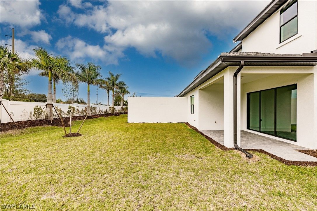 14736 Kingfisher Loop · Naples photo 40