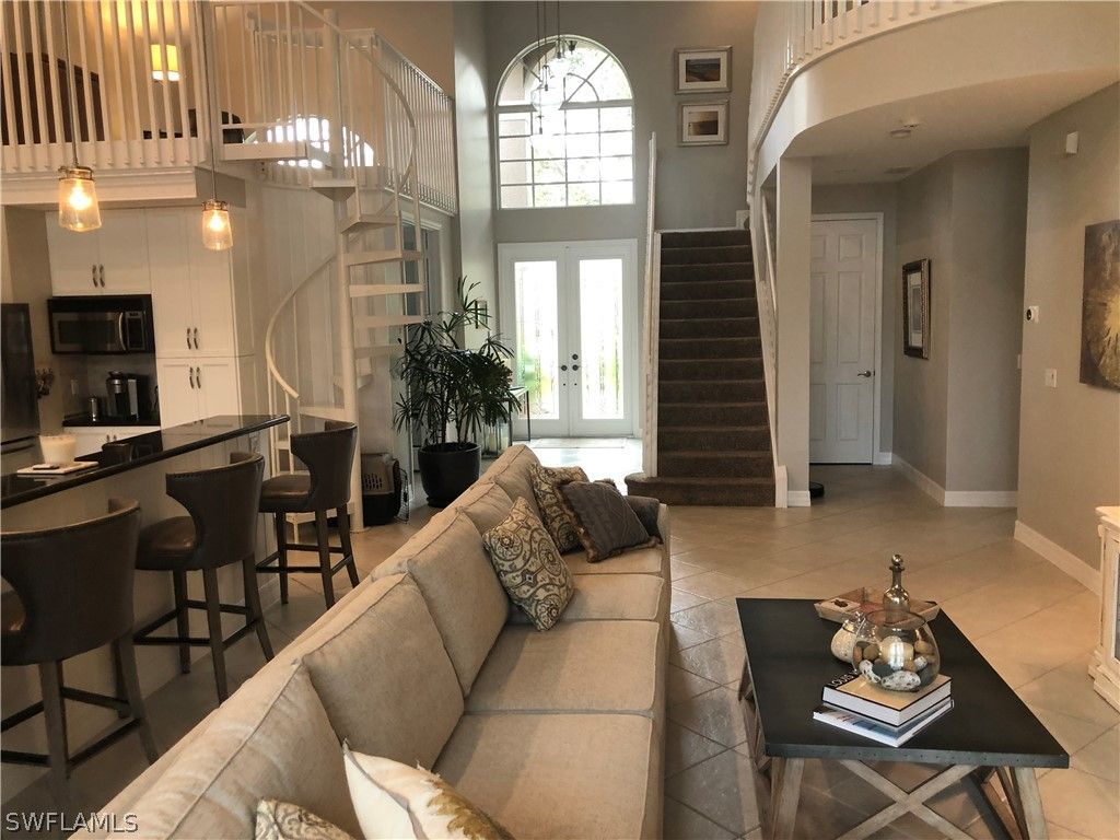 2048 Isla De Palma Circle · Naples photo 4