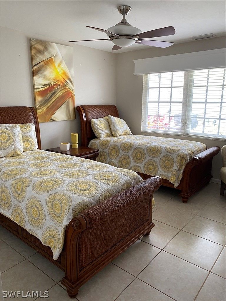 224 Seahorse Court · Marco Island photo 2