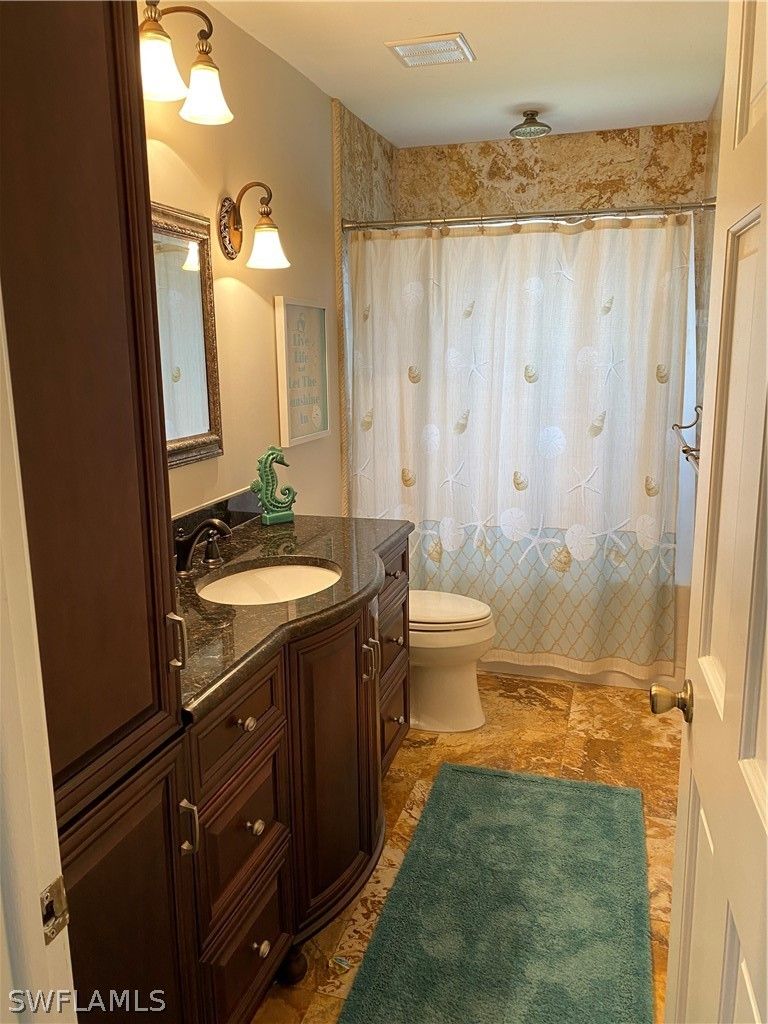 224 Seahorse Court · Marco Island photo 4