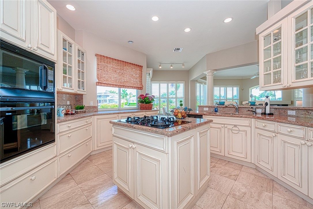 351 Neapolitan Way · Naples photo 9