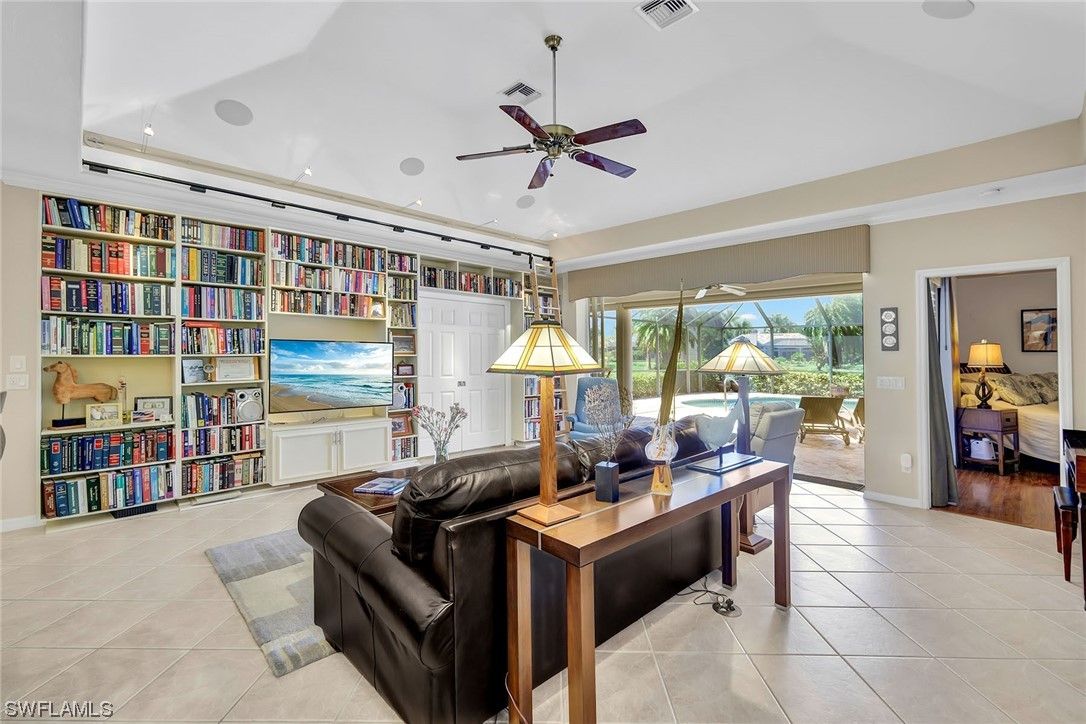 4383 Pomarine Court · Naples photo 4
