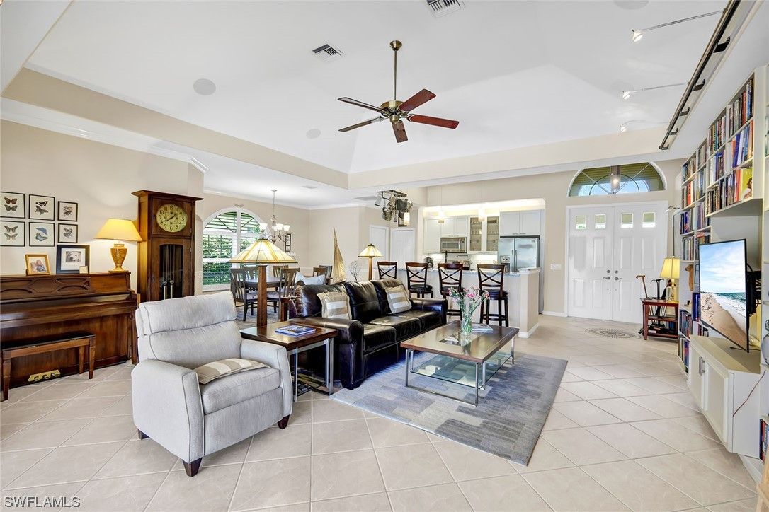 4383 Pomarine Court · Naples photo 5