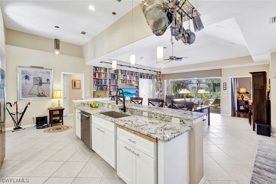 4383 Pomarine Court · Naples photo 8