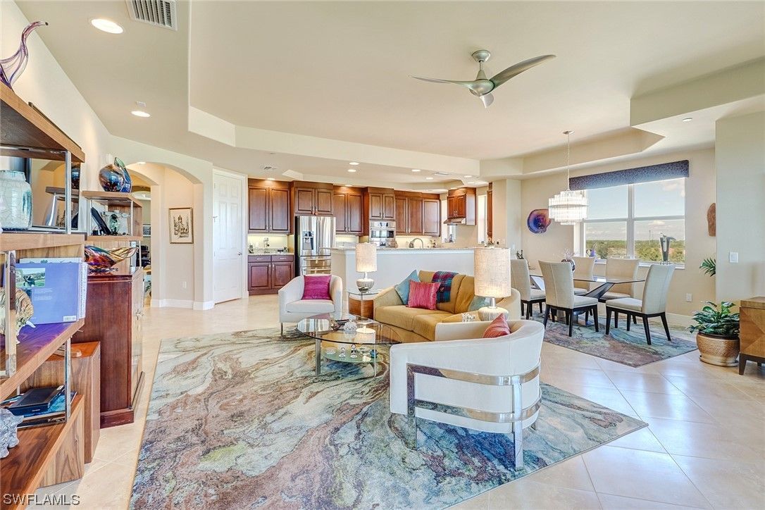 580 El Camino Real photo 3