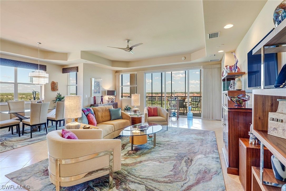 580 El Camino Real — exterior or signature view
