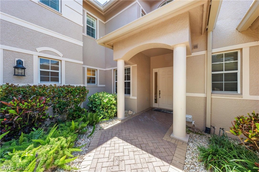 730 Regency Reserve Circle photo 2
