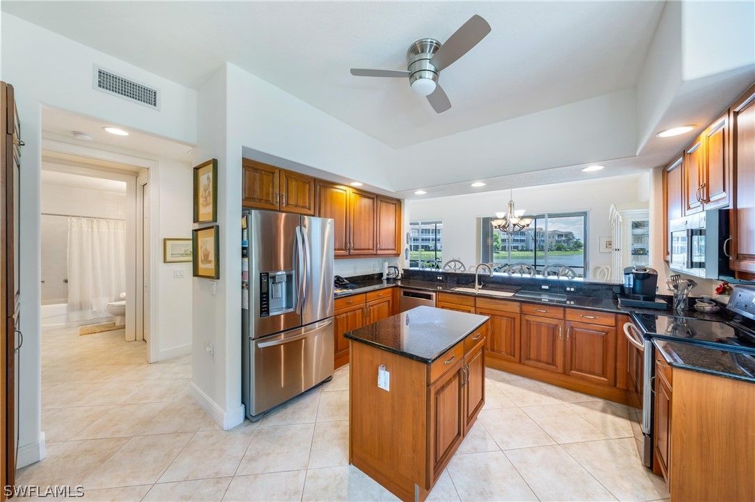 730 Regency Reserve Circle photo 5