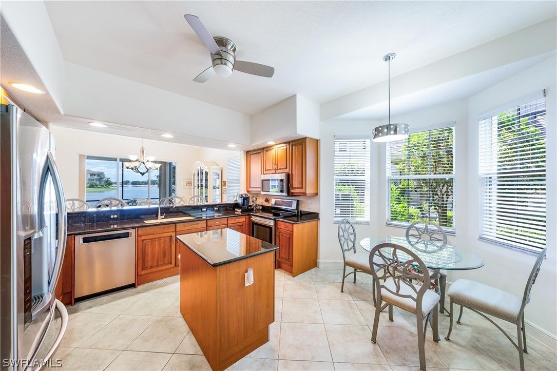 730 Regency Reserve Circle photo 6