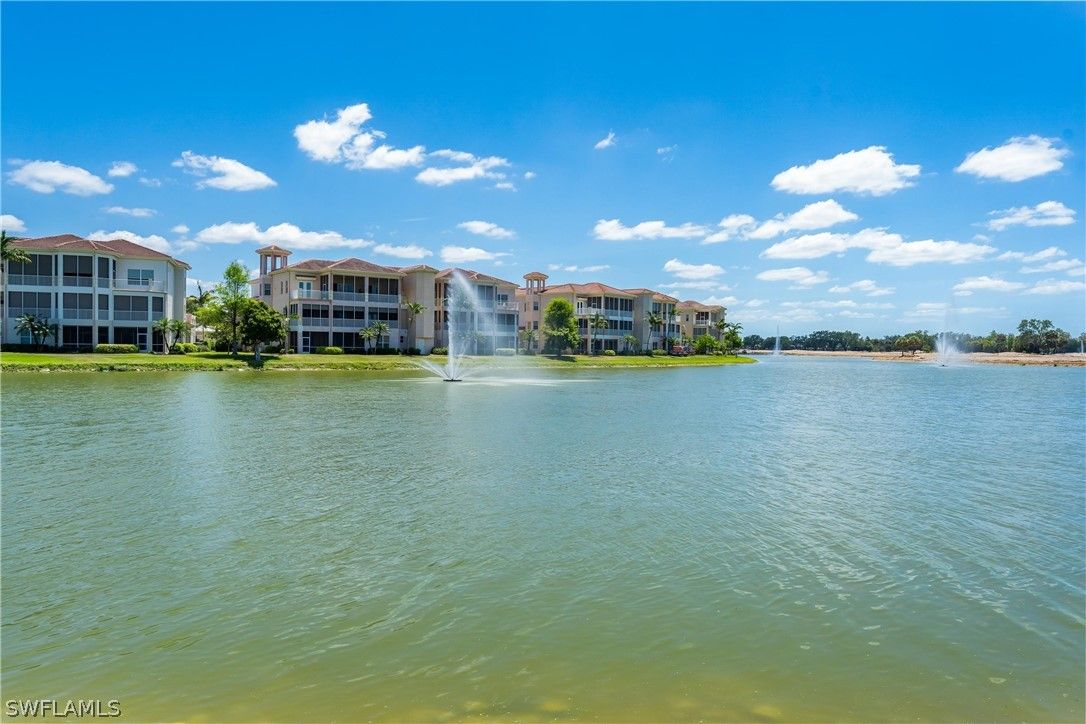 730 Regency Reserve Circle — exterior or signature view