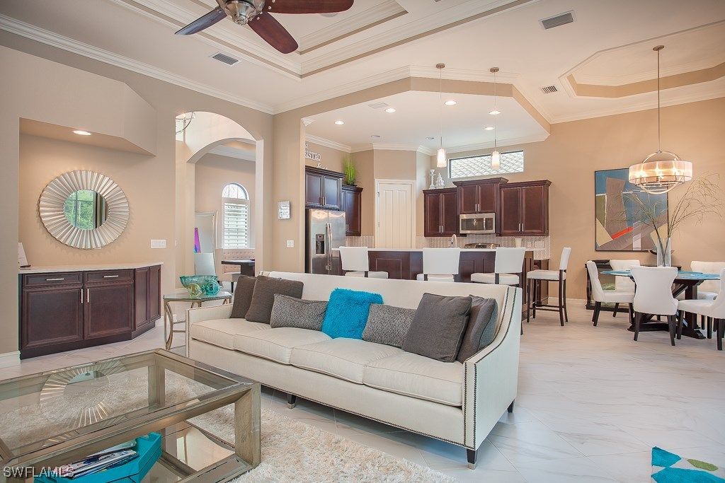 7461 Lantana Circle · Naples photo 6