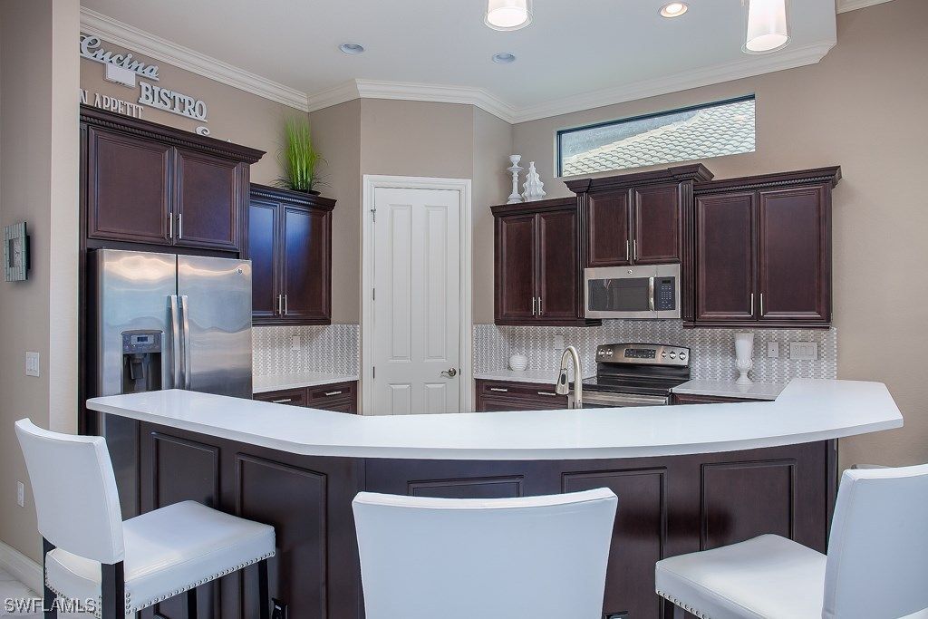 7461 Lantana Circle · Naples photo 8