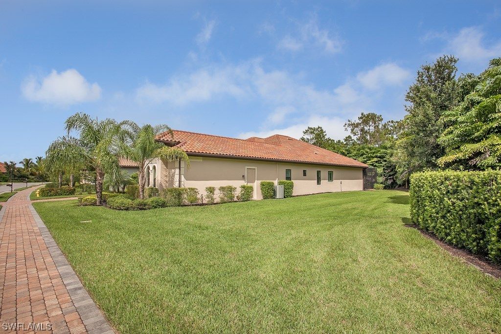 7461 Lantana Circle · Naples photo 22